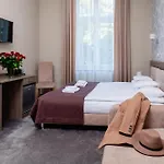 Hotel Maximum 3*