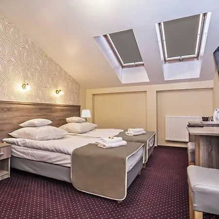 Maximum Szálloda 3*