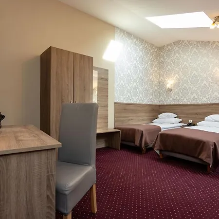 Ξενοδοχείο Maximum